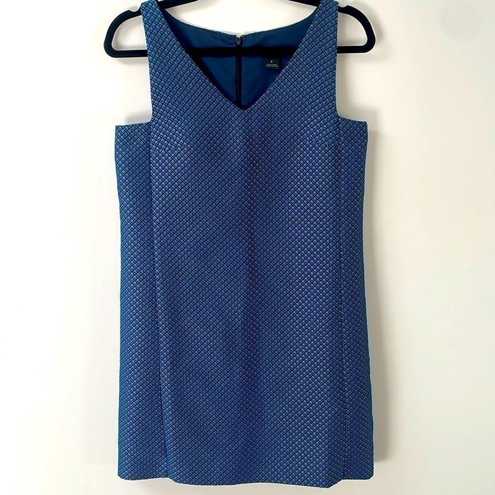 NWOT Club Monaco Blue white Dotted Jacquard Shift Dress sleeveless v neck SZ 0